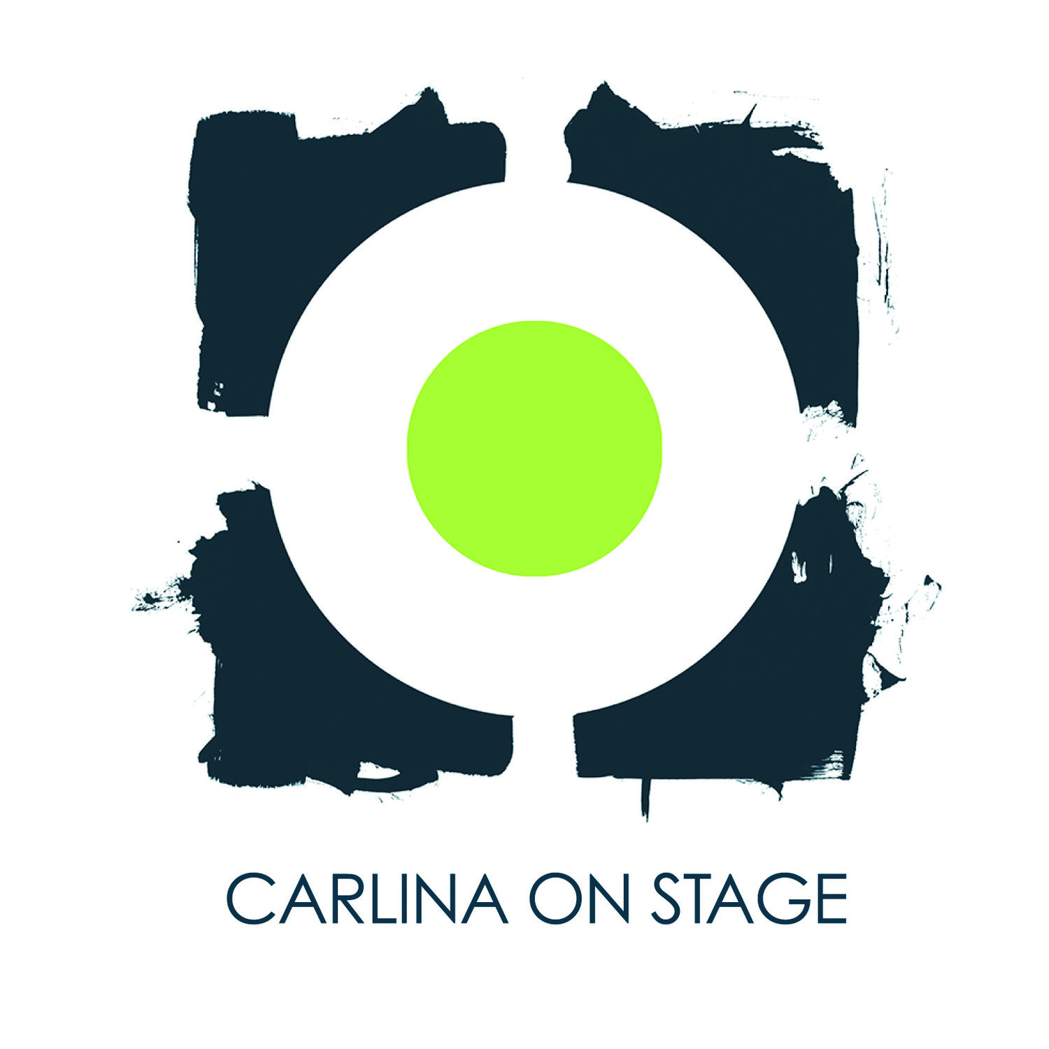 Rezina sostiene Carlina On Stage | Cinema Carlina